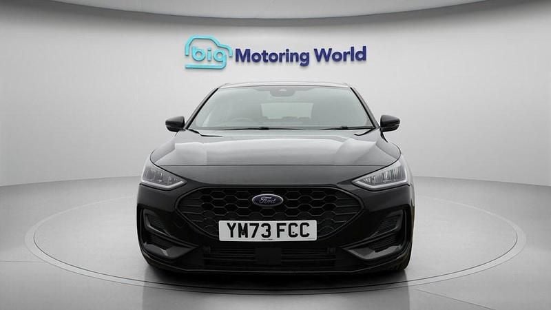 Used Ford Focus ST-Line 125 HP (91 kW) 2024 Black Hatchback