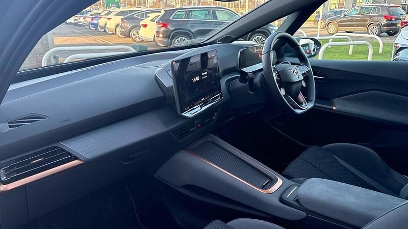 Used Cupra Born e-Boost 239 kW (326 HP) 2025 Green Hatchback