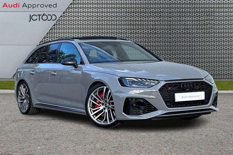 Grey Used 2023 Audi RS4 Advanced Estate | £67,106 (A bit pricey) - Image 1/4
