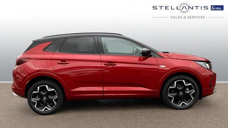 Red Used 2024 Vauxhall Grandland X Ultimate SUV | £22,358 (Good price) - Image 1/4