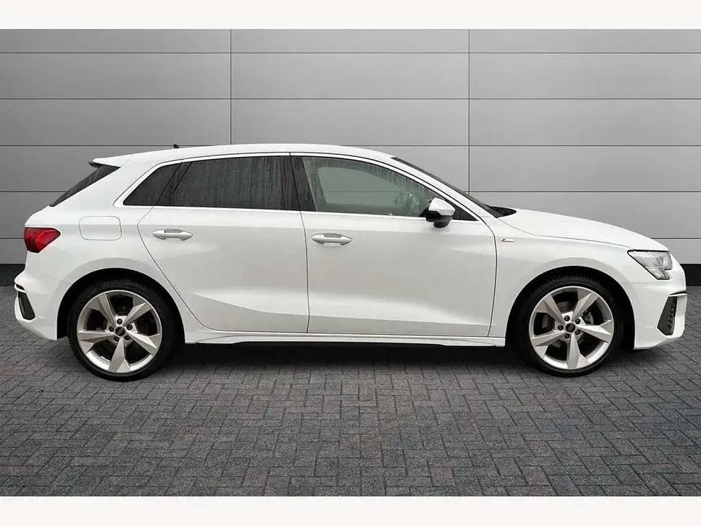 Used Audi A3 S-Line 110 HP (80 kW) 2023 Glacier white Hatchback