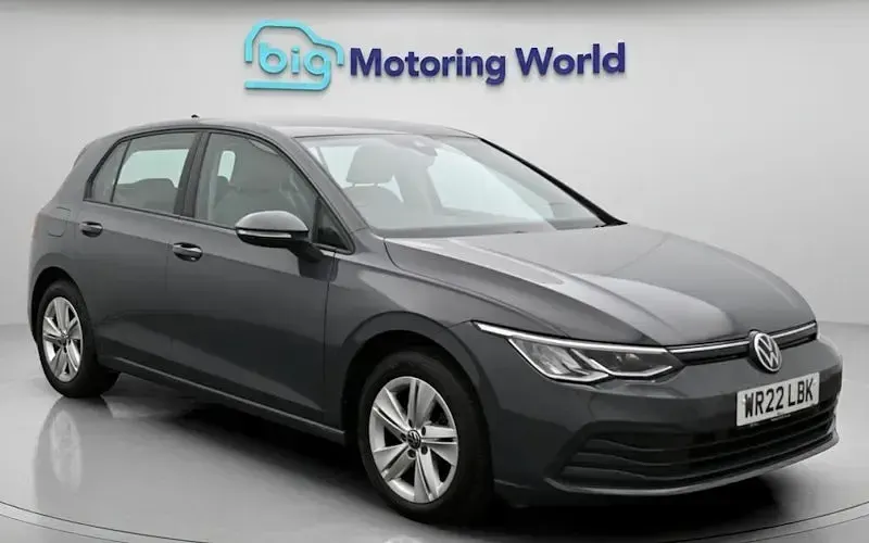 Used VW Golf VIII Life 110 HP (80 kW) 2022 Hatchback