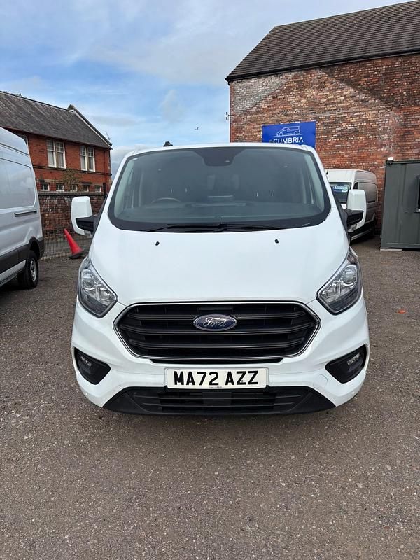 Used Ford Transit Custom Limited 130 HP (95 kW) 2022 White Van