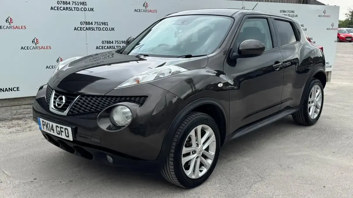 Begagnad Nissan Juke Acenta 117 HK (86 kW) 2014 Brun SUV