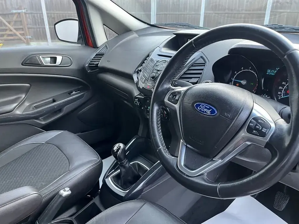 Usado Ford Ecosport Titanium 125 HP (91 kW) 2016 Vermelho SUV