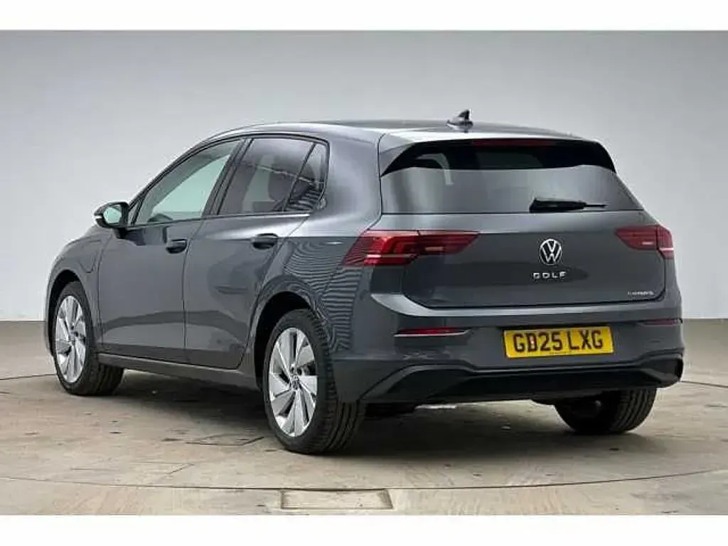 Used VW Golf VIII 204 HP (150 kW) 2025