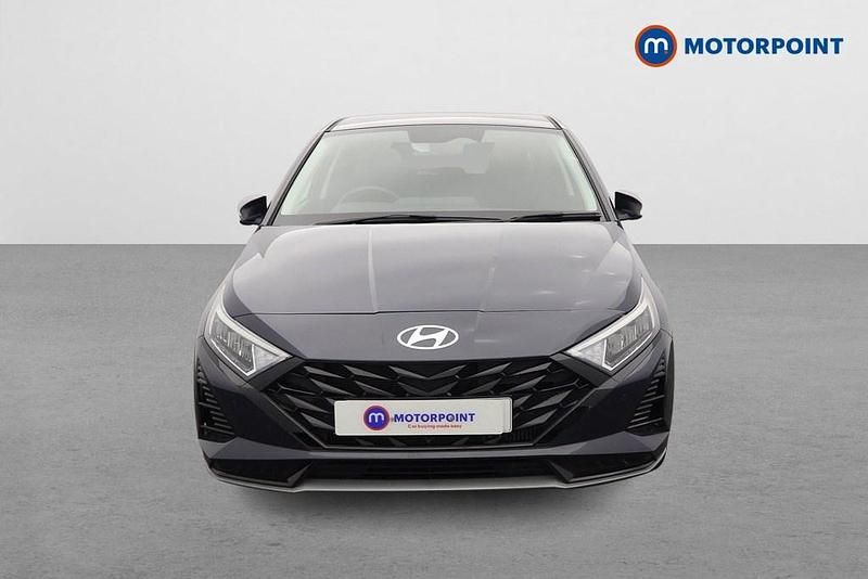 Used Hyundai i20 Premium 101 HP (74 kW) 2025 Grey Hatchback