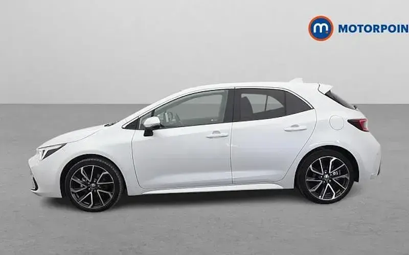 Używany Toyota Corolla 140 KM (102 kW) 2026 Hatchback