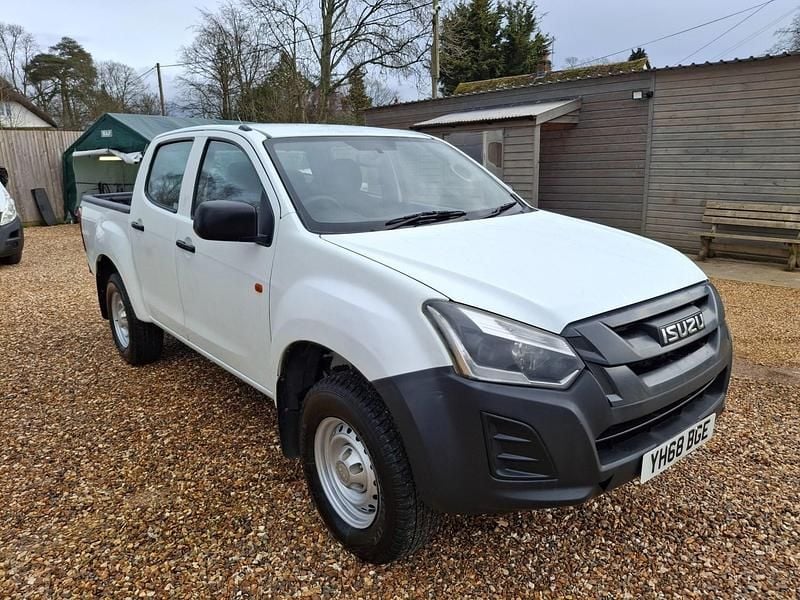 Used Isuzu Pick up 164 HP (120 kW) 2018 White Pickup