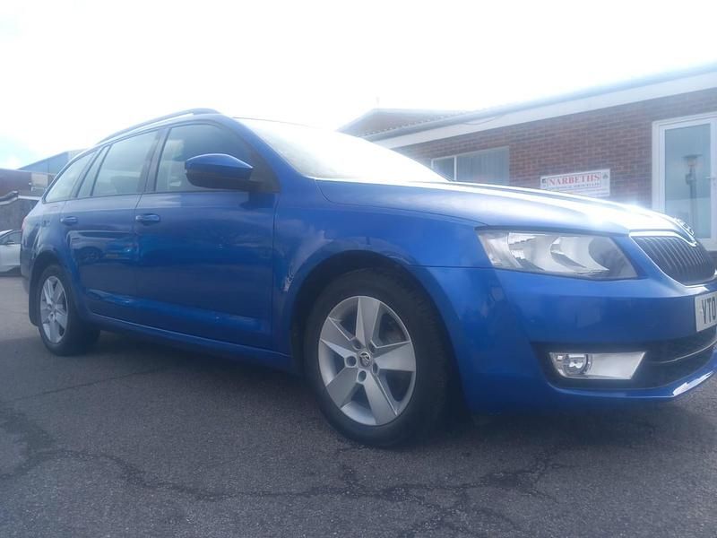 Used Skoda Octavia SE 2016 Blue Hatchback