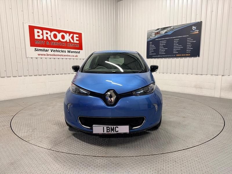 Used Renault Zoe Signature 80 kW (109 HP) 2019 Blue Hatchback