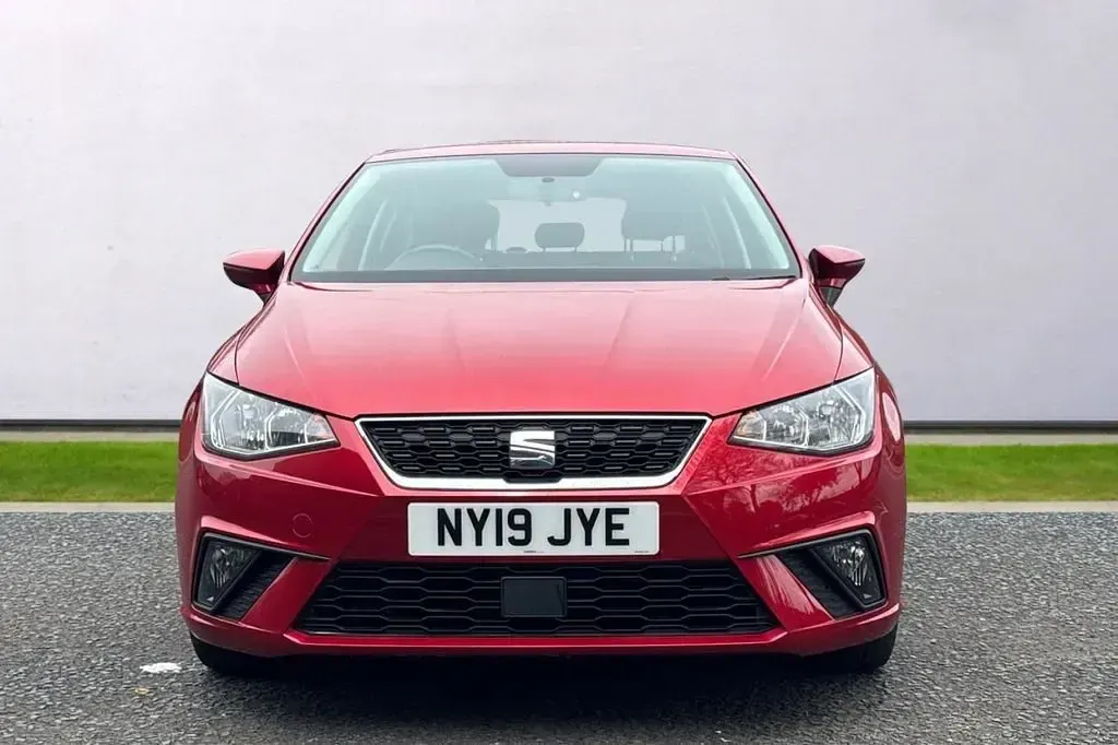 Begagnad Seat Ibiza SE Technology 80 HK (58 kW) 2019 Röd Halvkombi
