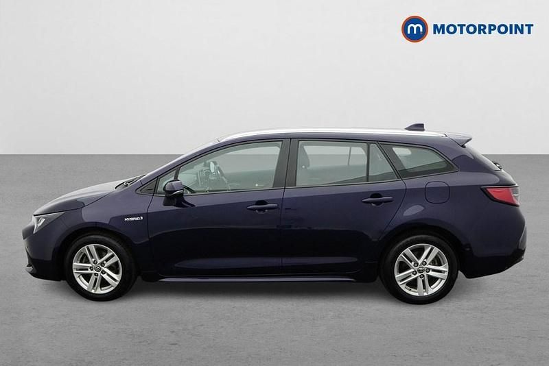 Used Toyota Corolla 122 HP (89 kW) 2021 Blue Estate