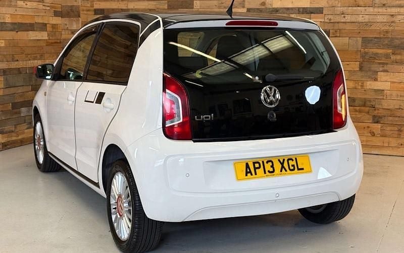 Used VW up! Highline 75 HP (55 kW) 2016 Hatchback
