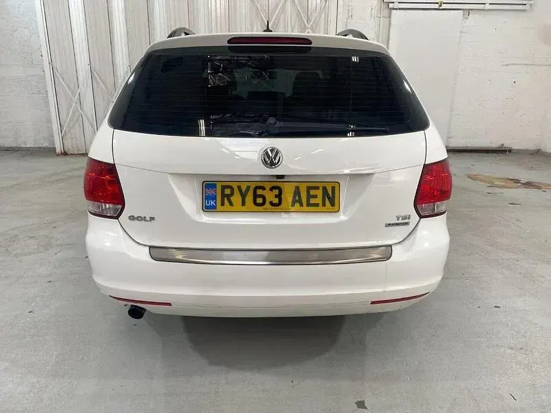 Used VW Golf VIII S 105 HP (77 kW) 2026 White Estate