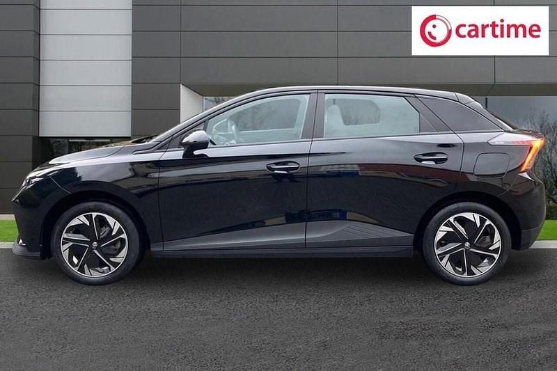 Used MG MG4 EV SE 319 kW (435 HP) 2023 Black Hatchback