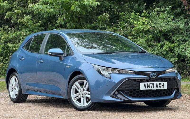 Denim blue Used 2021 Toyota Corolla Hatchback | £15,990 (Good price) - Image 1/3