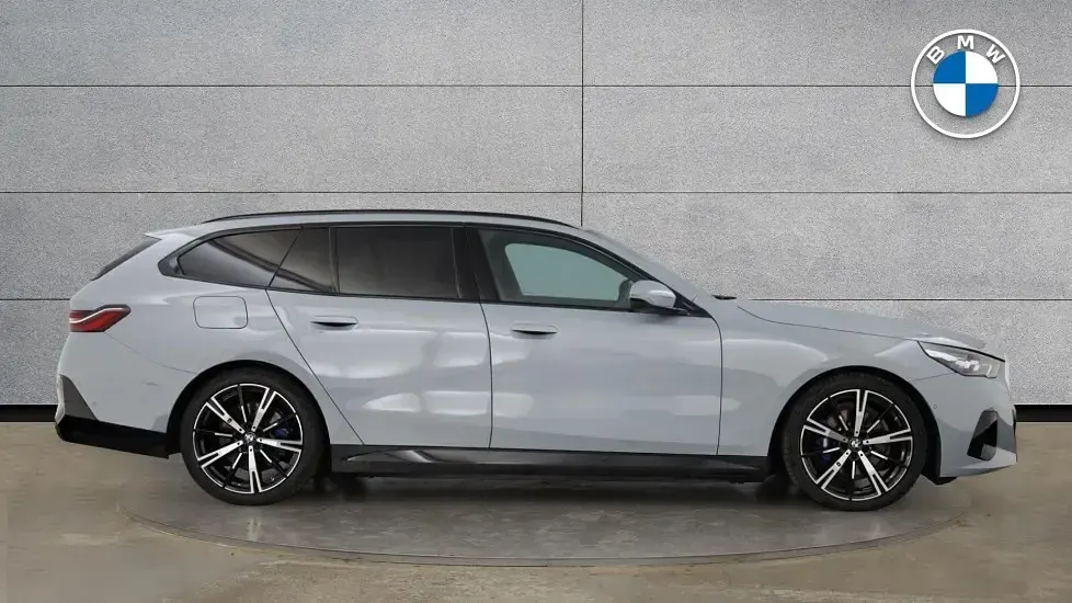Used BMW 530e M Sport 295 HP (216 kW) 2025 Grey Estate