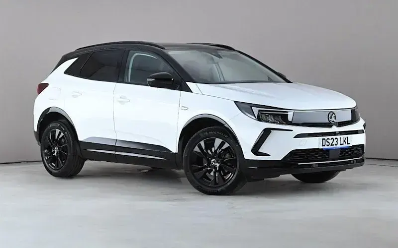 Usado Vauxhall Grandland X S 131 HP (96 kW) 2023 SUV