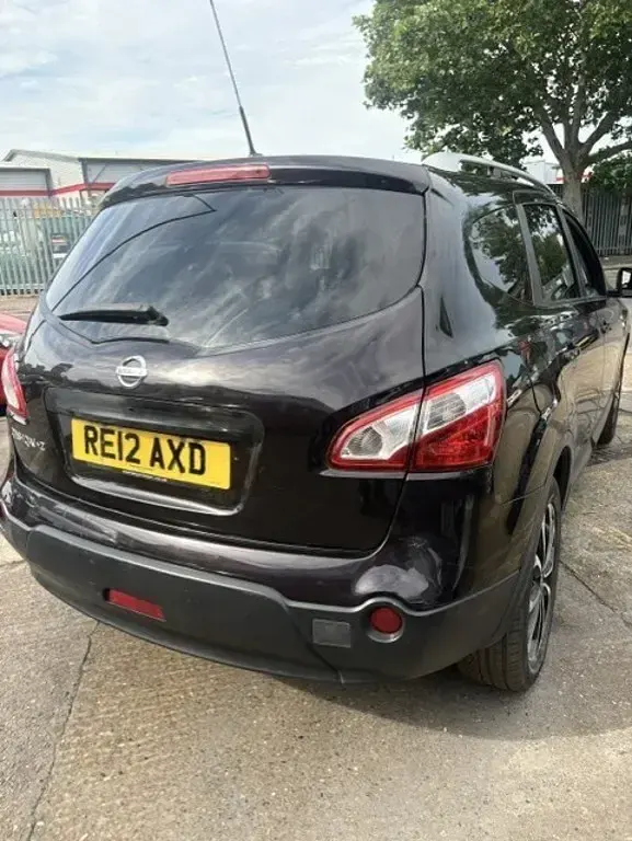 Used Nissan Qashqai +2 N-TEC 110 HP (80 kW) 2012 Black SUV