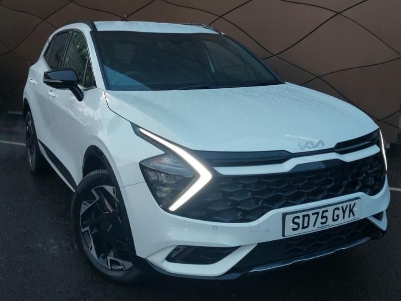 White New 2025 Kia Sportage GT-Line SUV | £28,998 (Good price) - Image 1/4