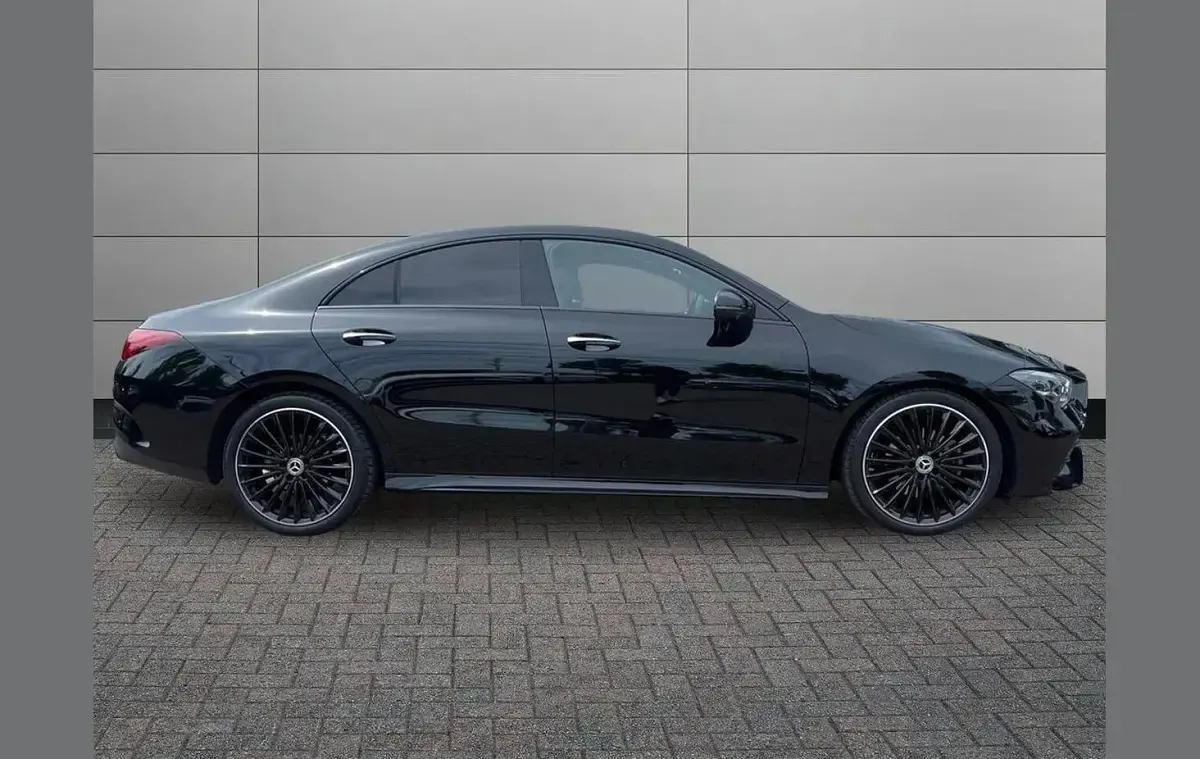 Used Mercedes CLA180 AMG Line Premium Plus 134 HP (98 kW) 2024 Black Coupe