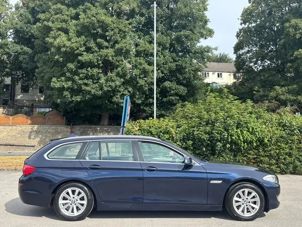 Used BMW 520 M Sport 2011 Blue Estate