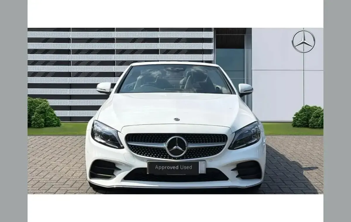 Used Mercedes C200 AMG Line Premium Plus 180 HP (132 kW) 2020 White Cabriolet