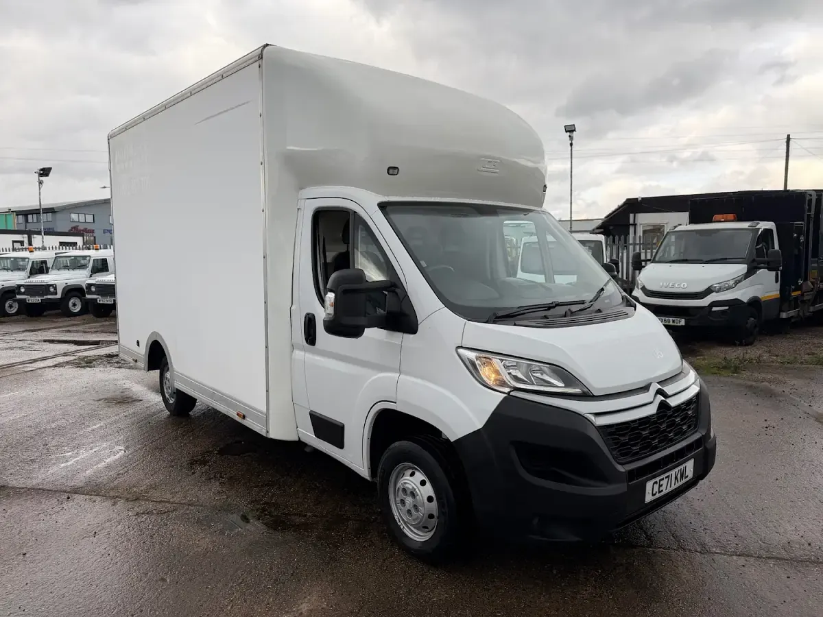 Used Citroën Relay 140 HP (102 kW) 2021 White Van