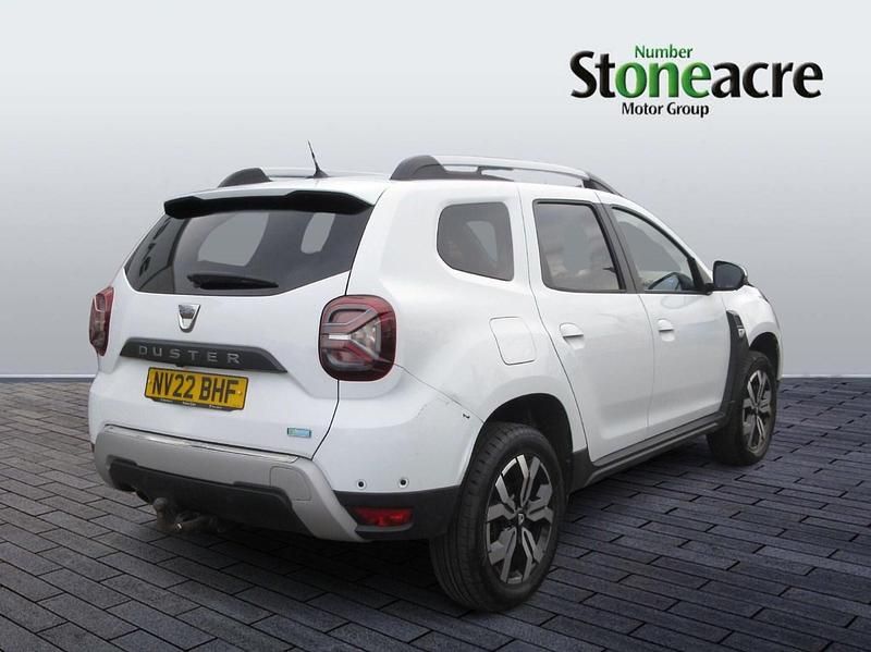 Used Dacia Duster Prestige 100 HP (73 kW) 2022 White SUV