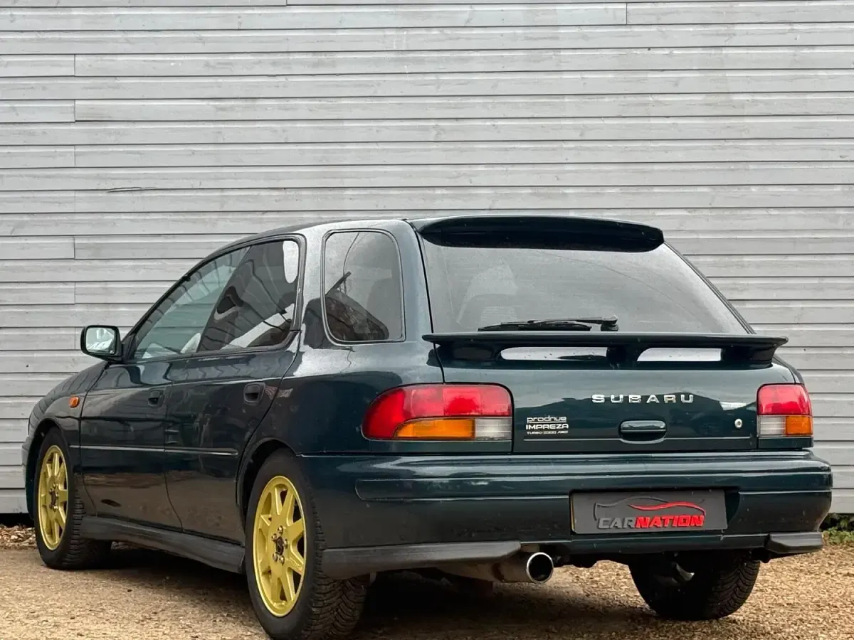 Used Subaru Impreza 1996 Green Hatchback