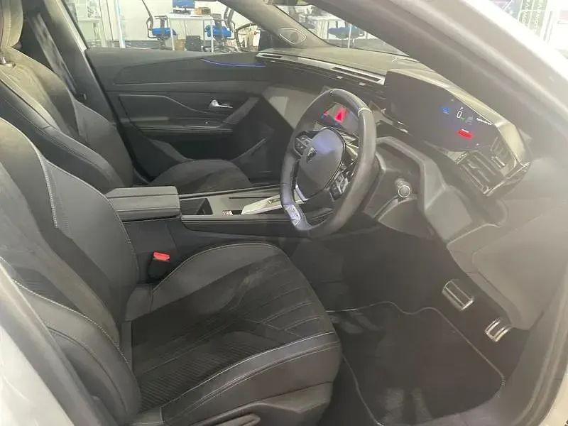 Used Peugeot e-308 GTi 114 kW (156 HP) 2025 White Hatchback