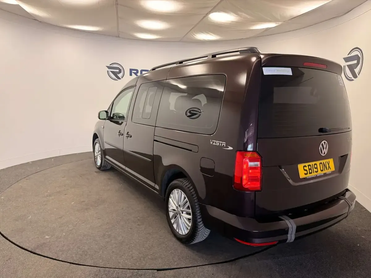 Used VW Caddy Maxi Life 2019 Mauve/purple MPV