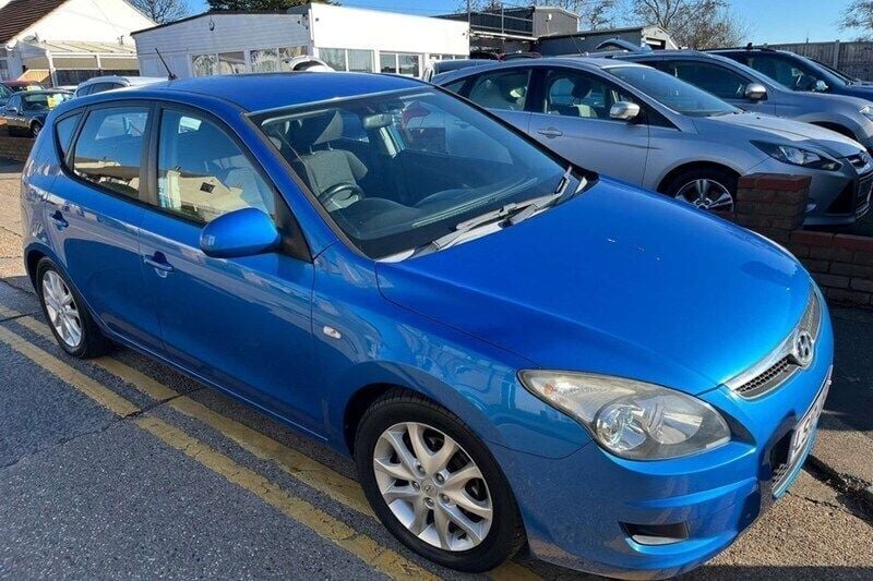 Blue Used 2010 Hyundai i30 Comfort Hatchback | £1,695 (Fair price) - Image 1/1