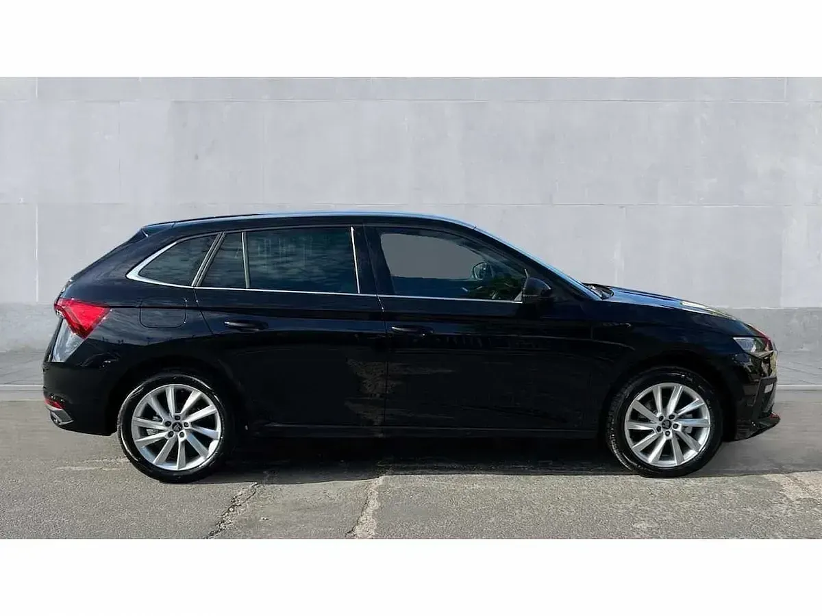 Nuevo Skoda Scala SE L 150 CV (110 kW) 2026 Negro Utilitario