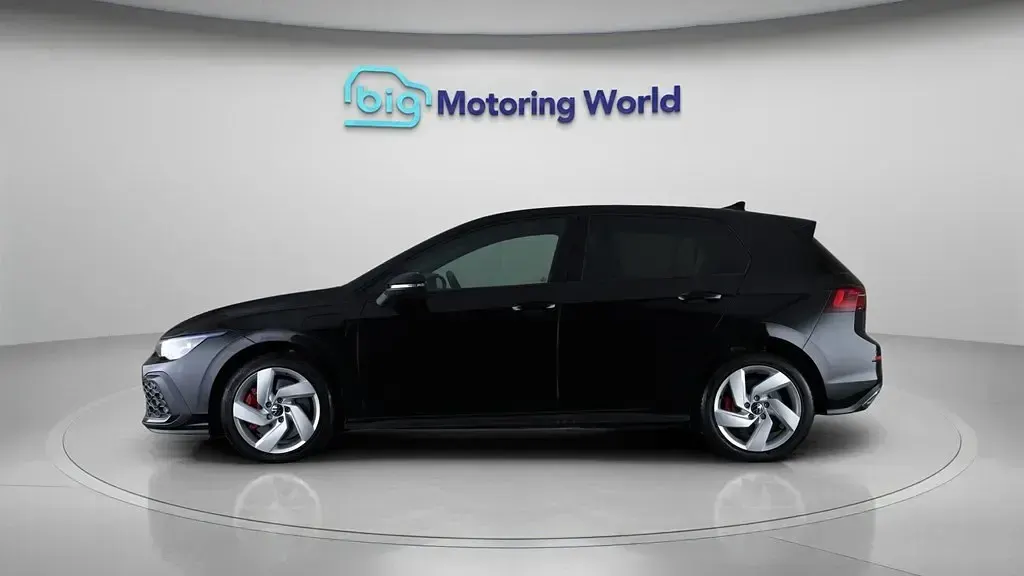 Used VW Golf VIII GTE 245 HP (180 kW) 2023 Hatchback