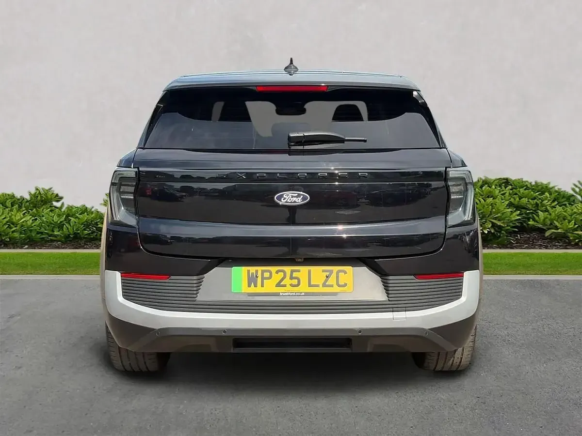 Used Ford Explorer Extended Range 210 kW (286 HP) 2025 Black SUV
