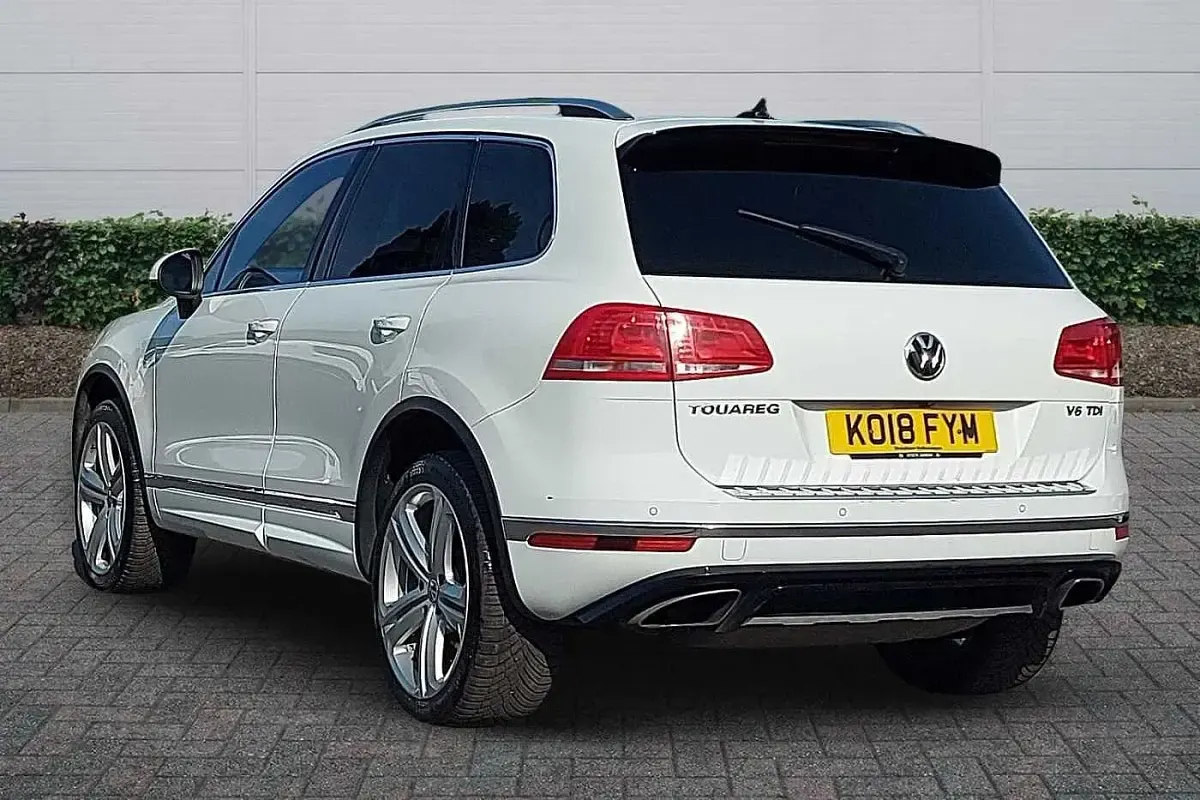 Used VW Touareg R-line Plus 2018 White SUV