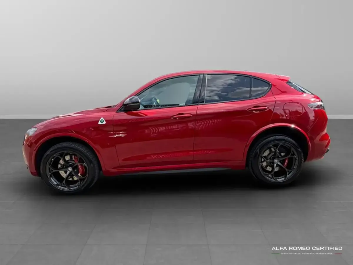Used Alfa Romeo Stelvio Quadrifoglio 511 HP (375 kW) 2025 Red SUV