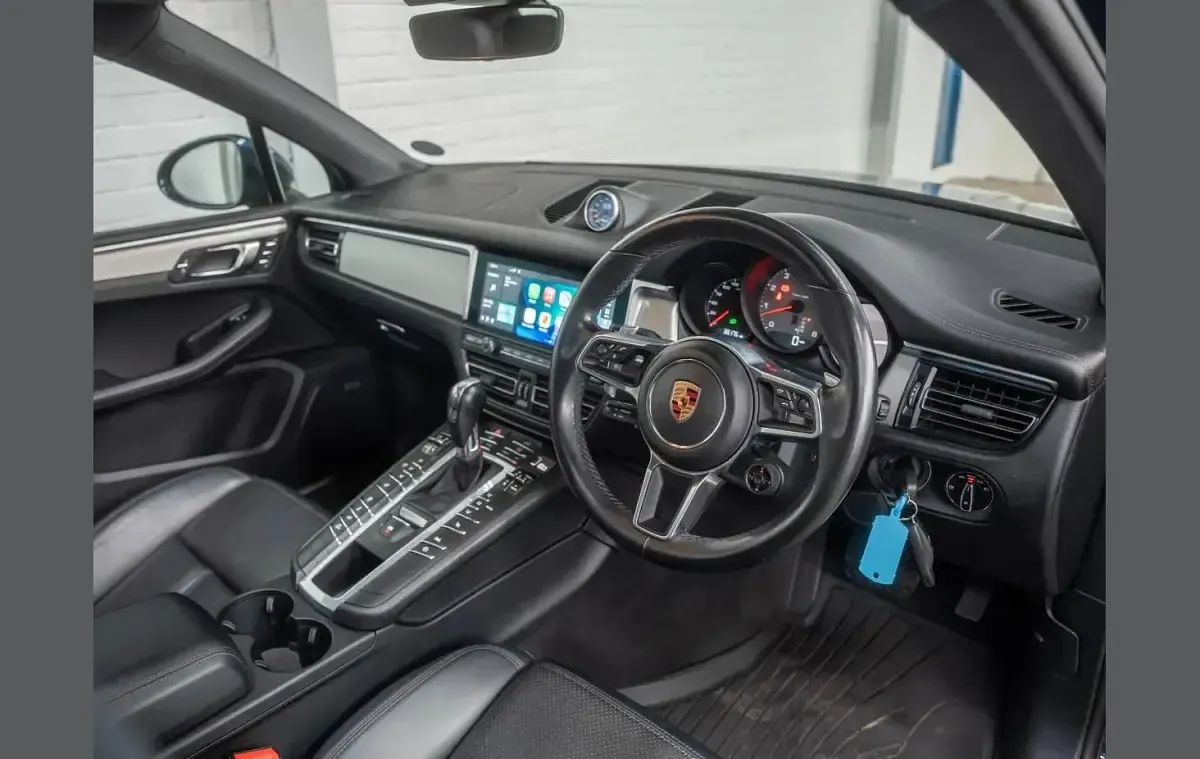 Used Porsche Macan S 348 HP (255 kW) 2019 Blue SUV