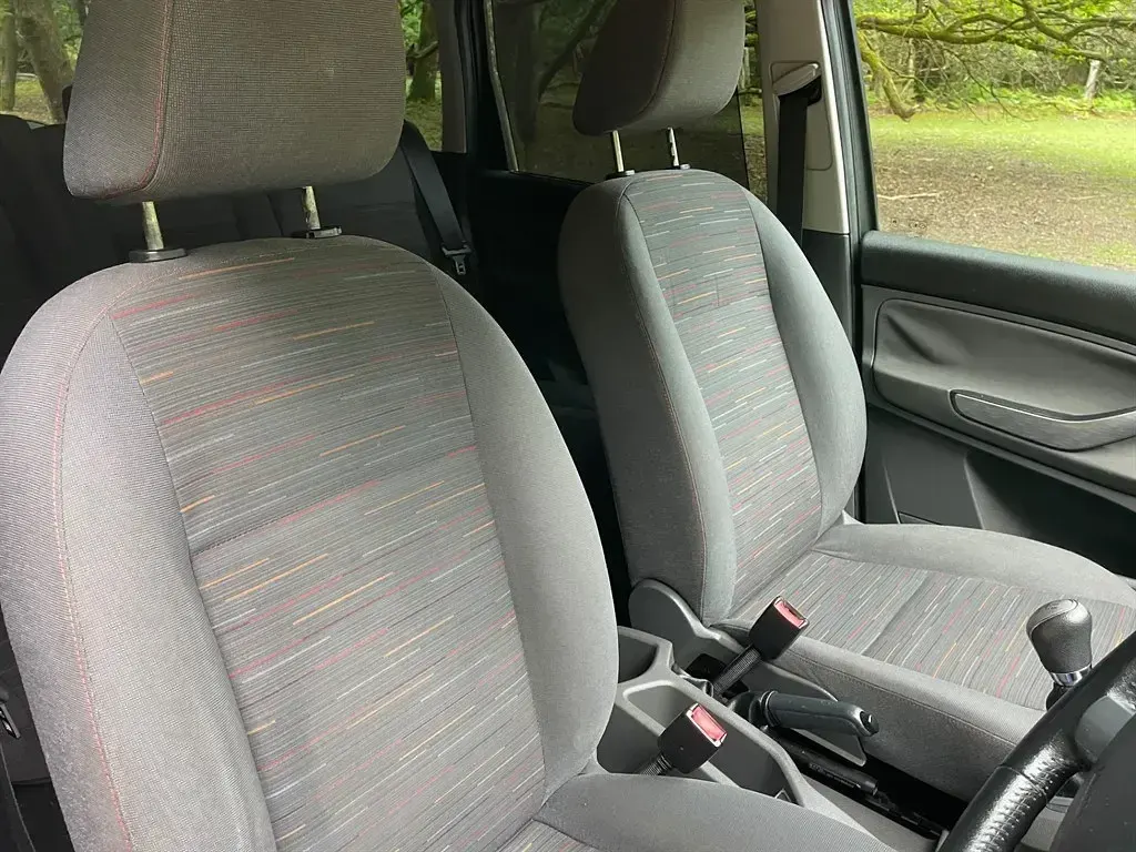 Begagnad Ford C-MAX Zetec 125 HK (91 kW) 2008 Blå Minibuss