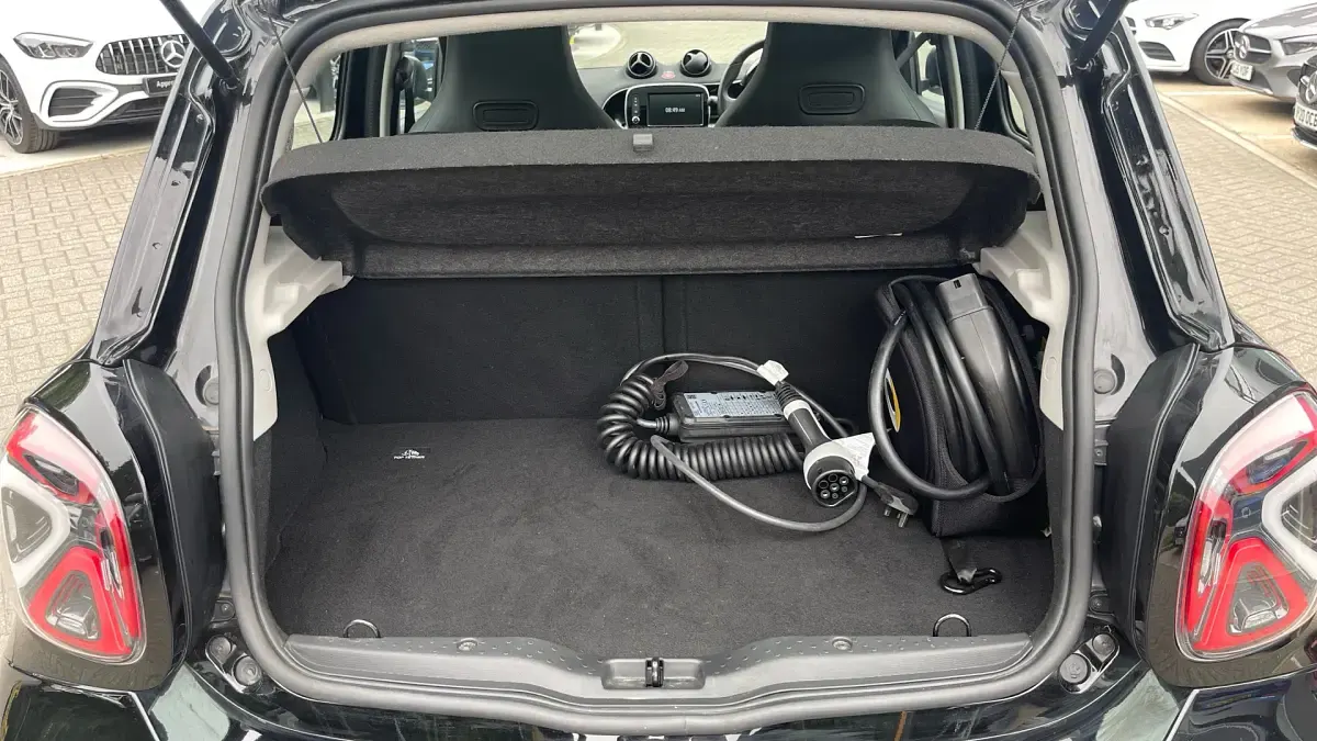 Used Smart ForFour Electric Drive Prime Exclusive 60 kW (82 HP) 2020 Bodypanels in black Hatchback