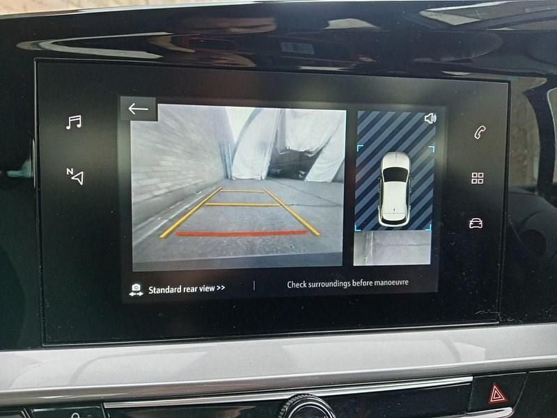 Used Vauxhall Mokka Edition 130 HP (95 kW) 2022 White SUV