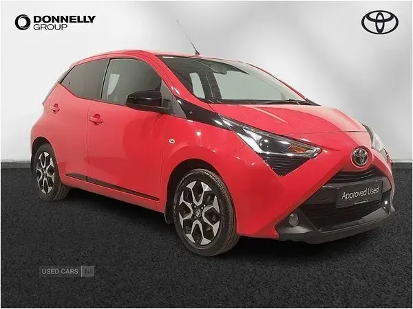 Used Toyota Aygo Trend 72 HP (52 kW) 2020 Red Hatchback