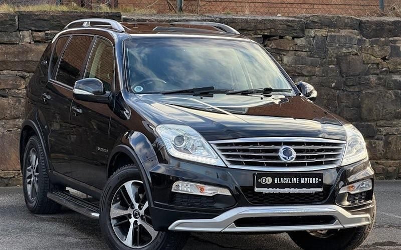 Used Ssangyong (KGM) Rexton 178 HP (130 kW) 2016 Black SUV