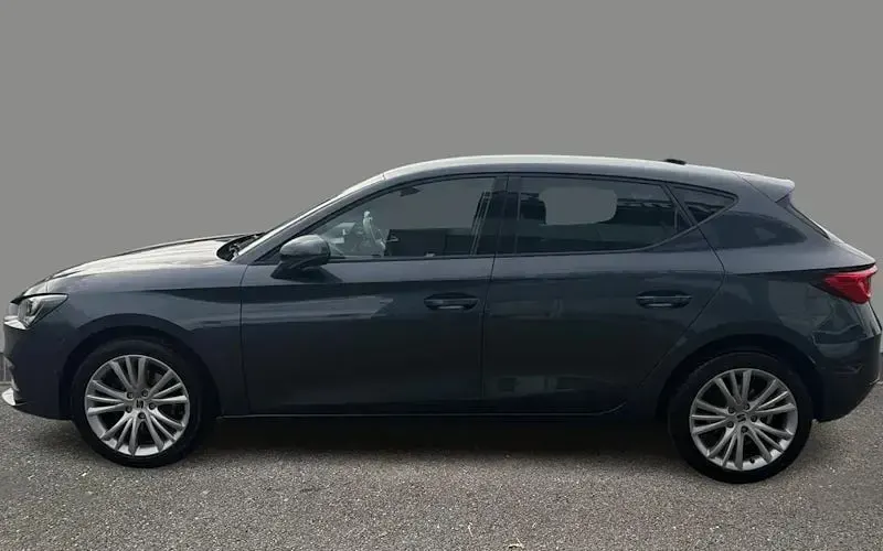 Used Seat Leon SE Dynamic 110 HP (80 kW) 2023 Hatchback