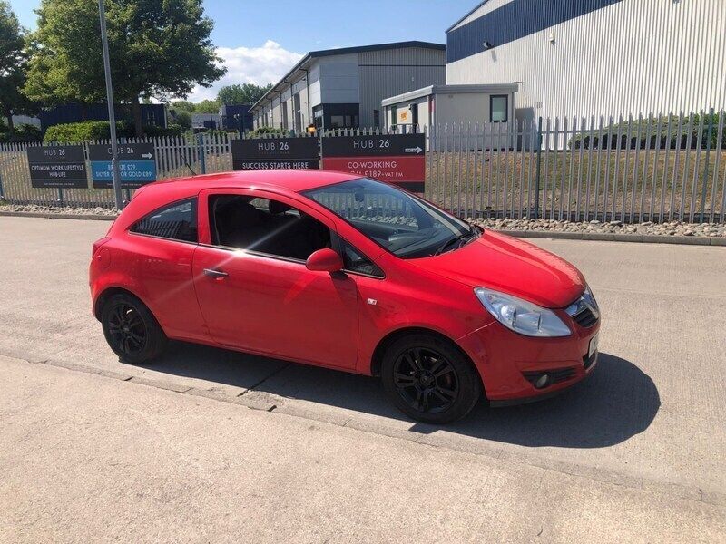 Red Used 2010 Vauxhall Corsa Hatchback | £1,090 - Image 1/4
