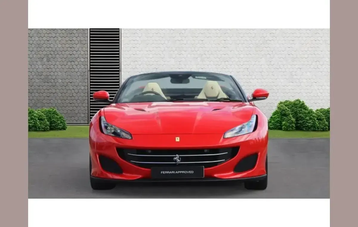 Used Ferrari Portofino 591 HP (434 kW) 2019 Red Cabriolet