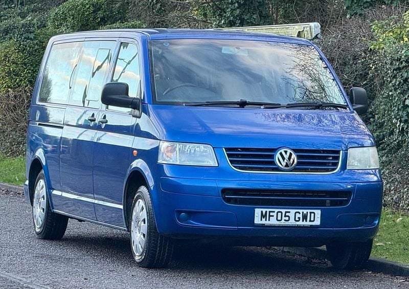 Blue Used 2005 VW Shuttle SE MPV | £6,475 - Image 1/4