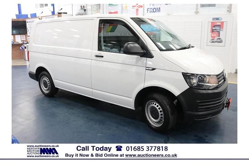 Used VW T6 Startline 102 HP (75 kW) 2018 White Van